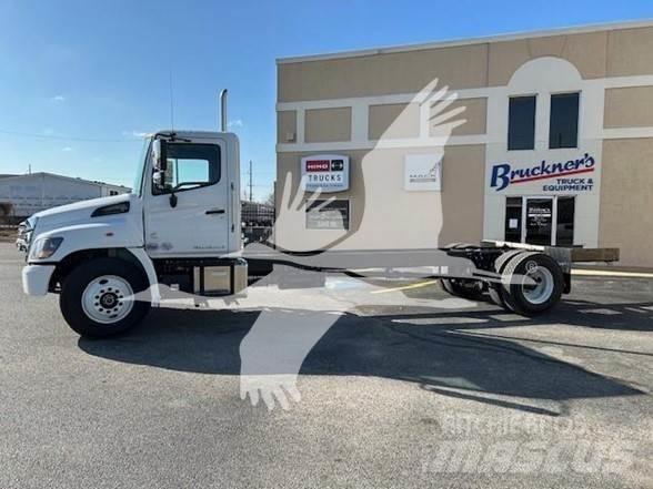 Hino L7 Chassier