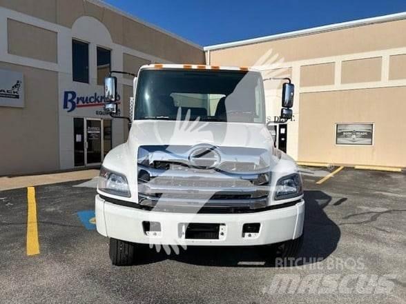 Hino L7 Chassier