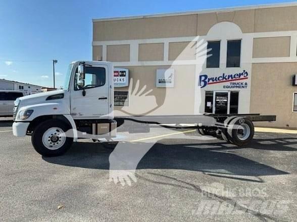 Hino L7 Chassier