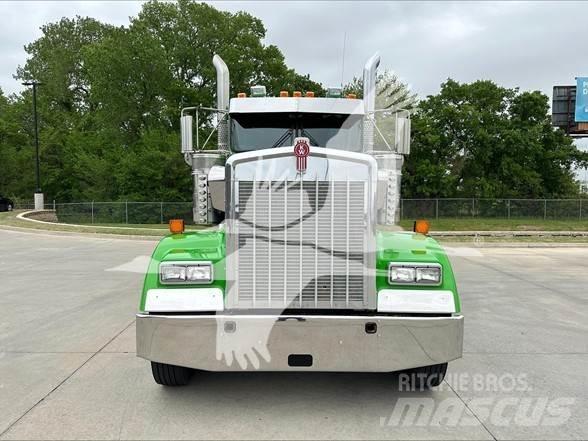 Kenworth W900L Dragbilar