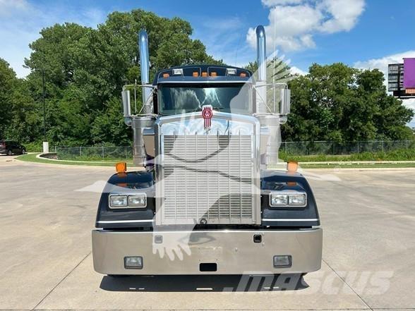 Kenworth W900L Dragbilar