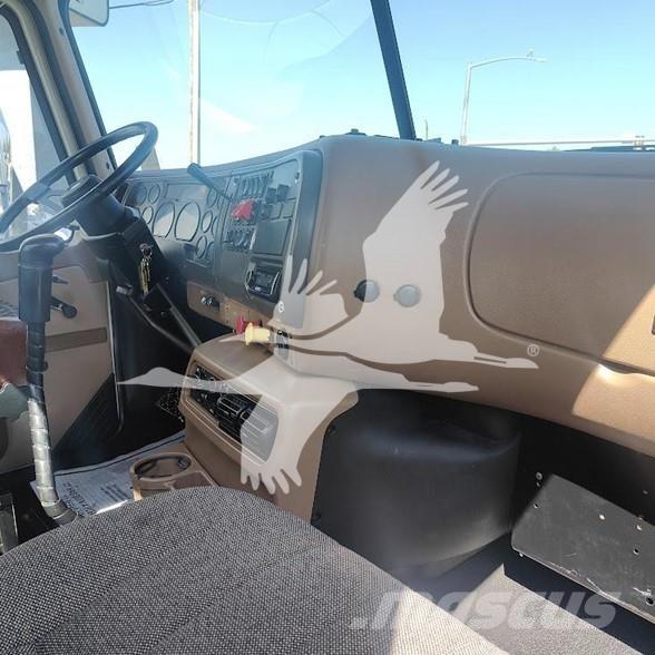 Mack CL733 Dragbilar