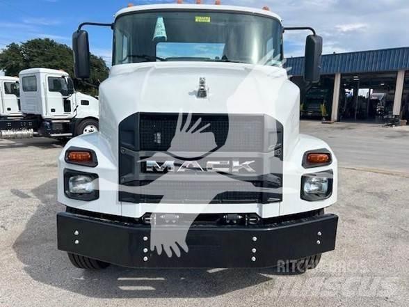 Mack MD6 Chassier