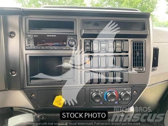 Mack MD6 Entreprenad - Övrigt