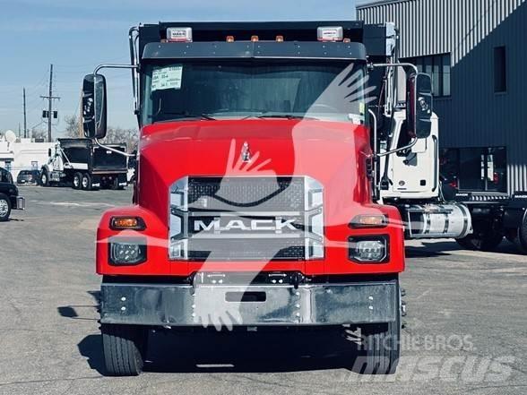 Mack MD6 Tippbilar