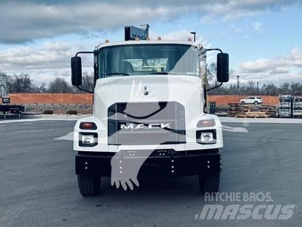 Mack MD6 Entreprenad - Övrigt