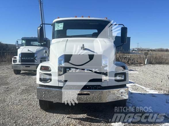 Mack MD6 Chassier