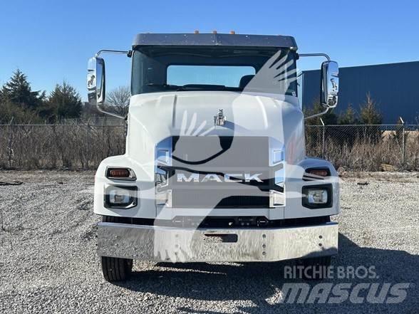 Mack MD6 Chassier