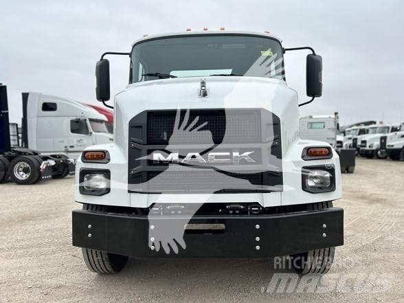 Mack MD6 Chassier