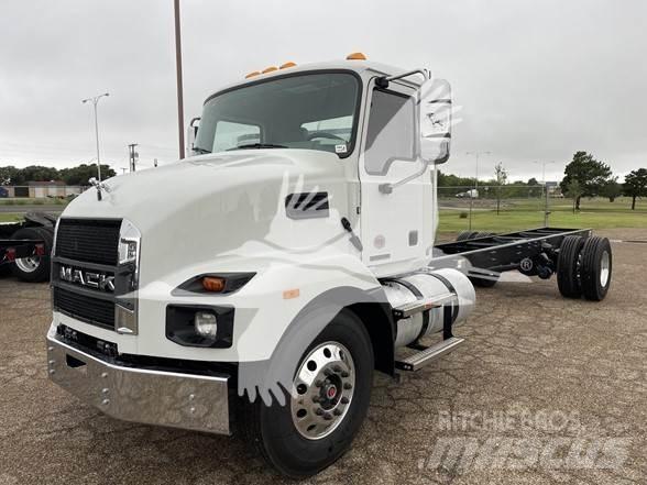 Mack MD6 Flakbilar