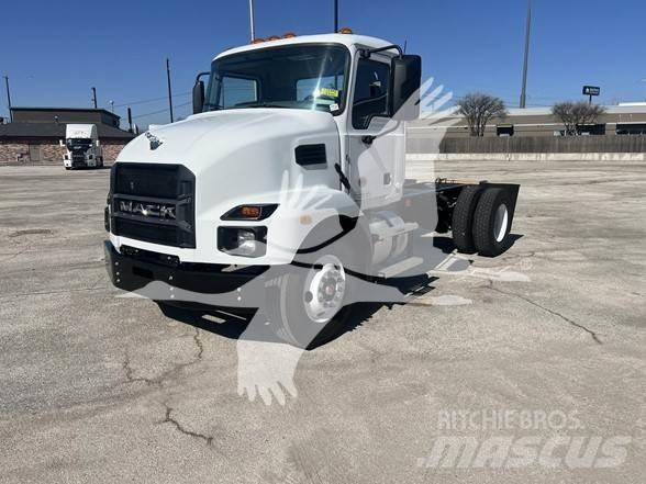 Mack MD6 Chassier