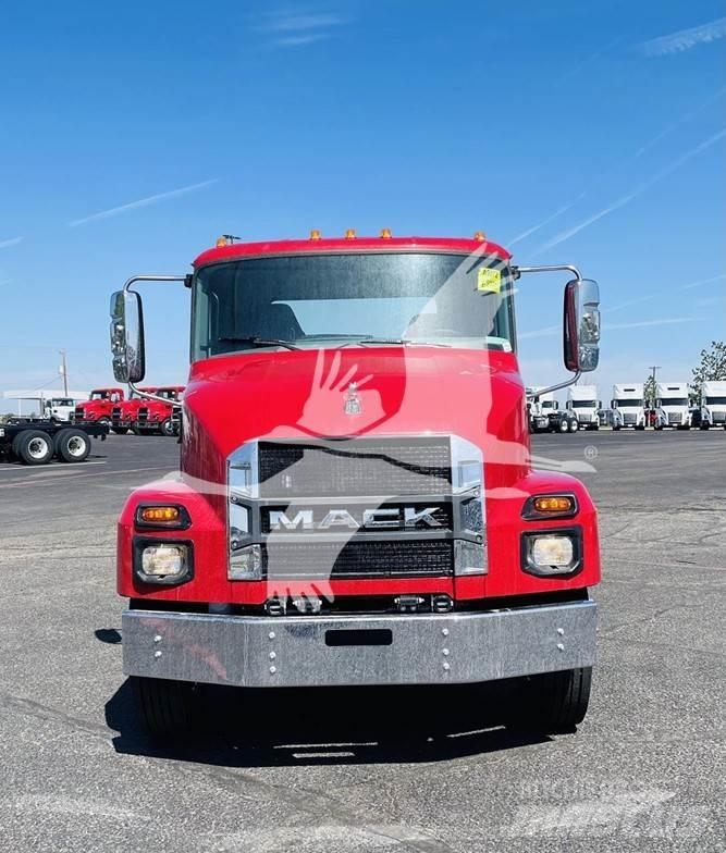 Mack MD6 Chassier