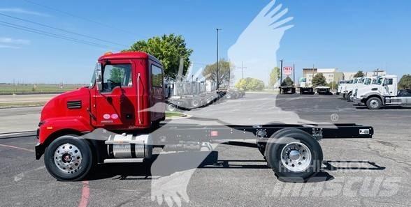 Mack MD6 Chassier