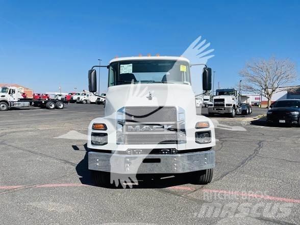 Mack MD6 Chassier