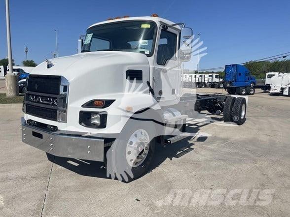 Mack MD6 Dragbilar