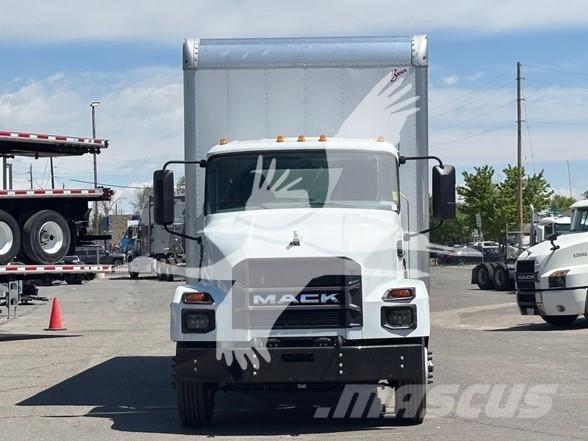 Mack MD6 Entreprenad - Övrigt