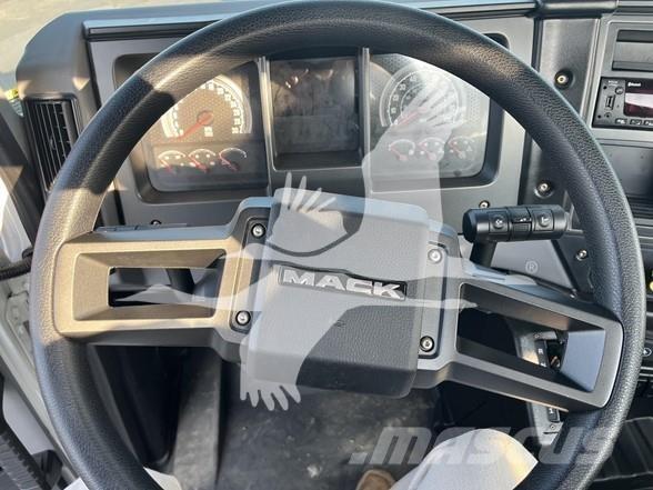 Mack MD6 Entreprenad - Övrigt
