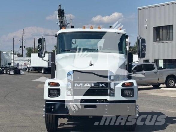 Mack MD6 Entreprenad - Övrigt
