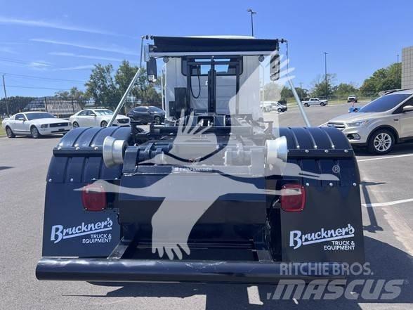Mack MD7 Entreprenad - Övrigt