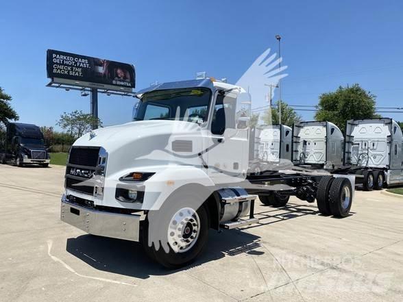 Mack MD7 Chassier