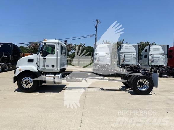 Mack MD7 Chassier