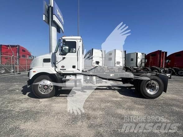 Mack MD7 Chassier