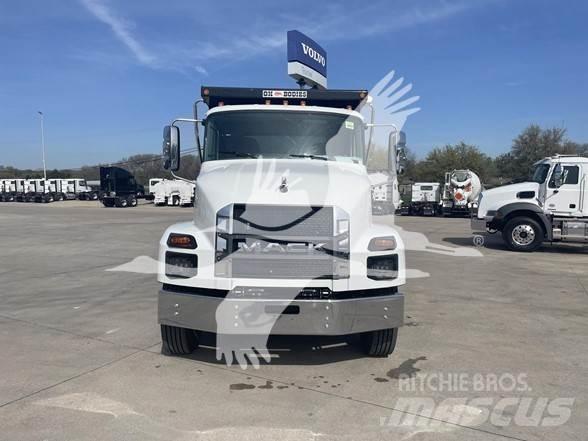 Mack MD7 Tippbilar