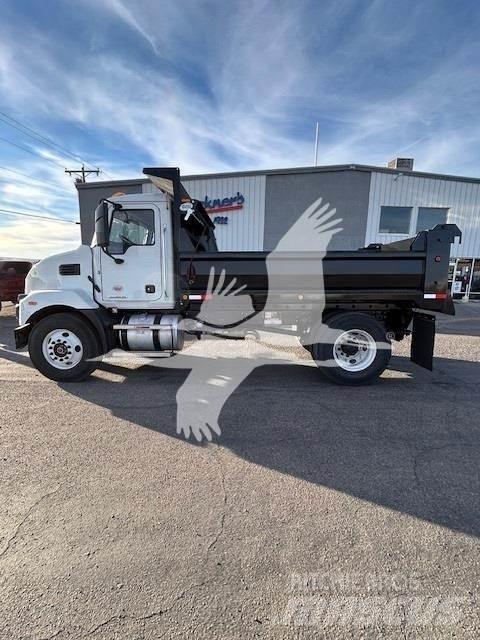 Mack MD7 Tippbilar