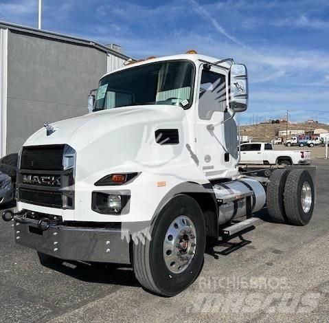 Mack MD7 Chassier