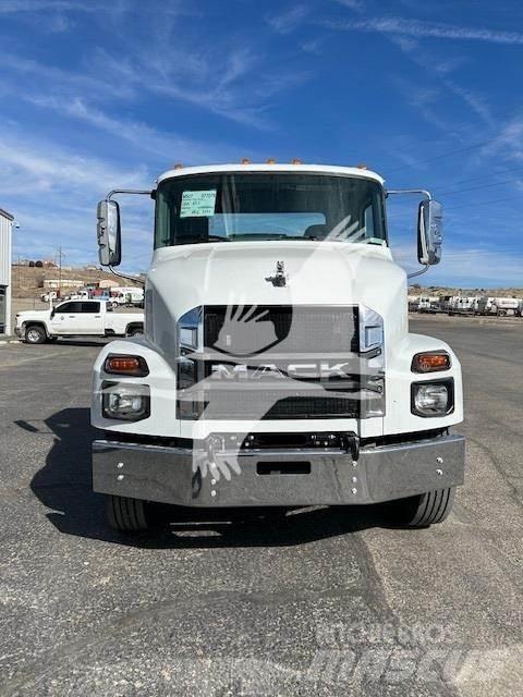 Mack MD7 Chassier