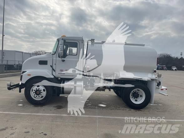 Mack MD7 Tankbilar