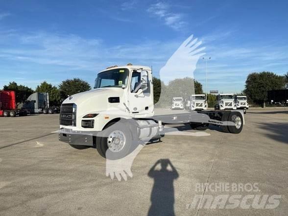 Mack MD7 Chassier