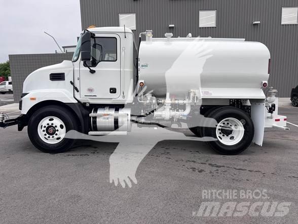 Mack MD7 Tankbilar