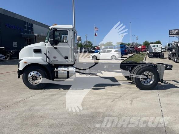Mack MD7 Chassier