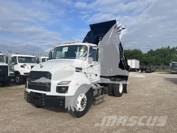 Mack MD7 Tippbilar