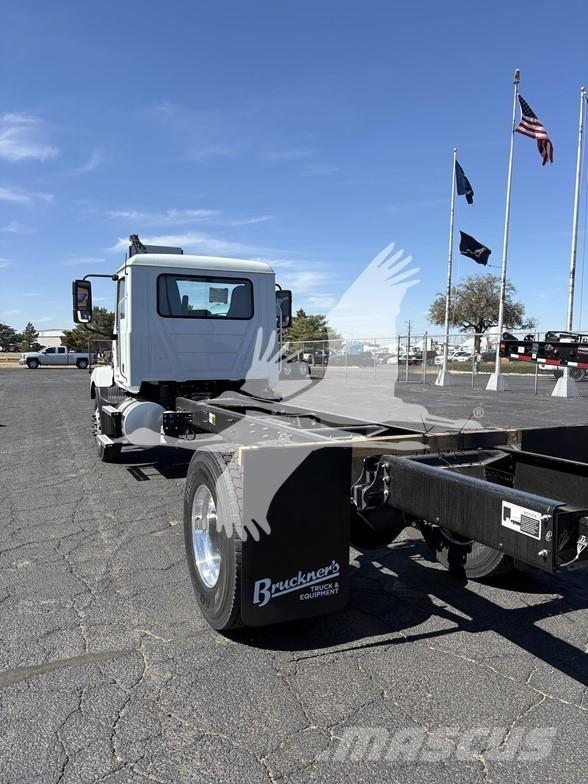 Mack MD7 Chassier