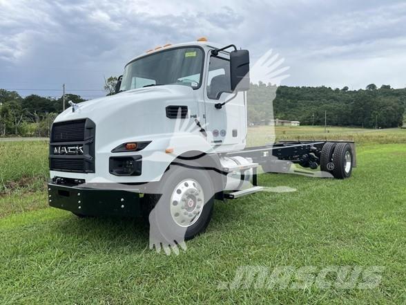 Mack MD7 Chassier