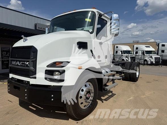 Mack MD7 Chassier