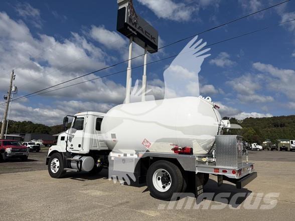 Mack MD7 Entreprenad - Övrigt