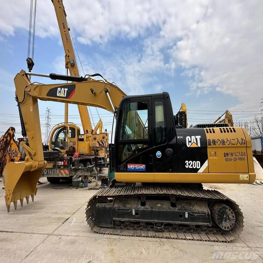 CAT 320 D Bandgrävare