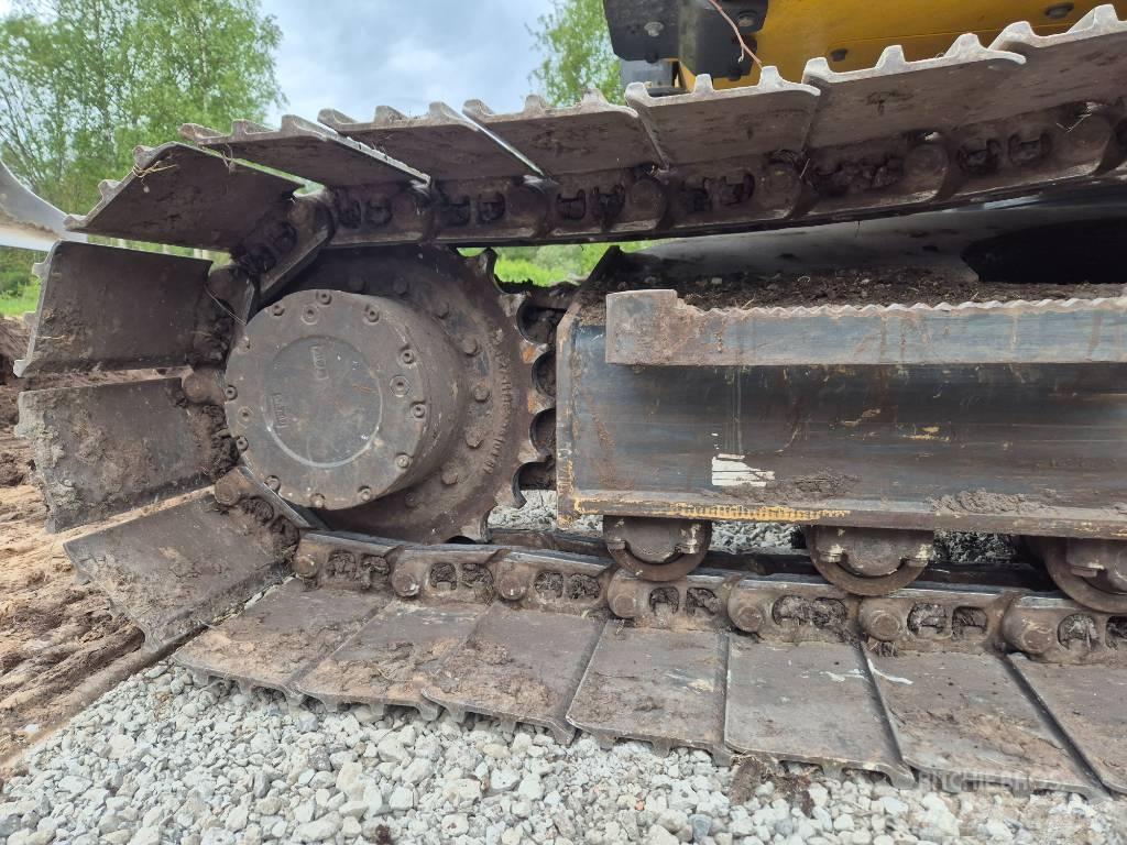 Komatsu PC138US-11E0 Bandgrävare