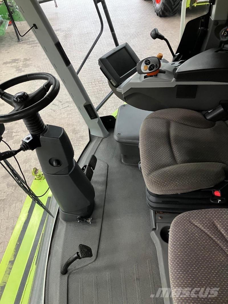 CLAAS Tucano 430 Skördetröskor