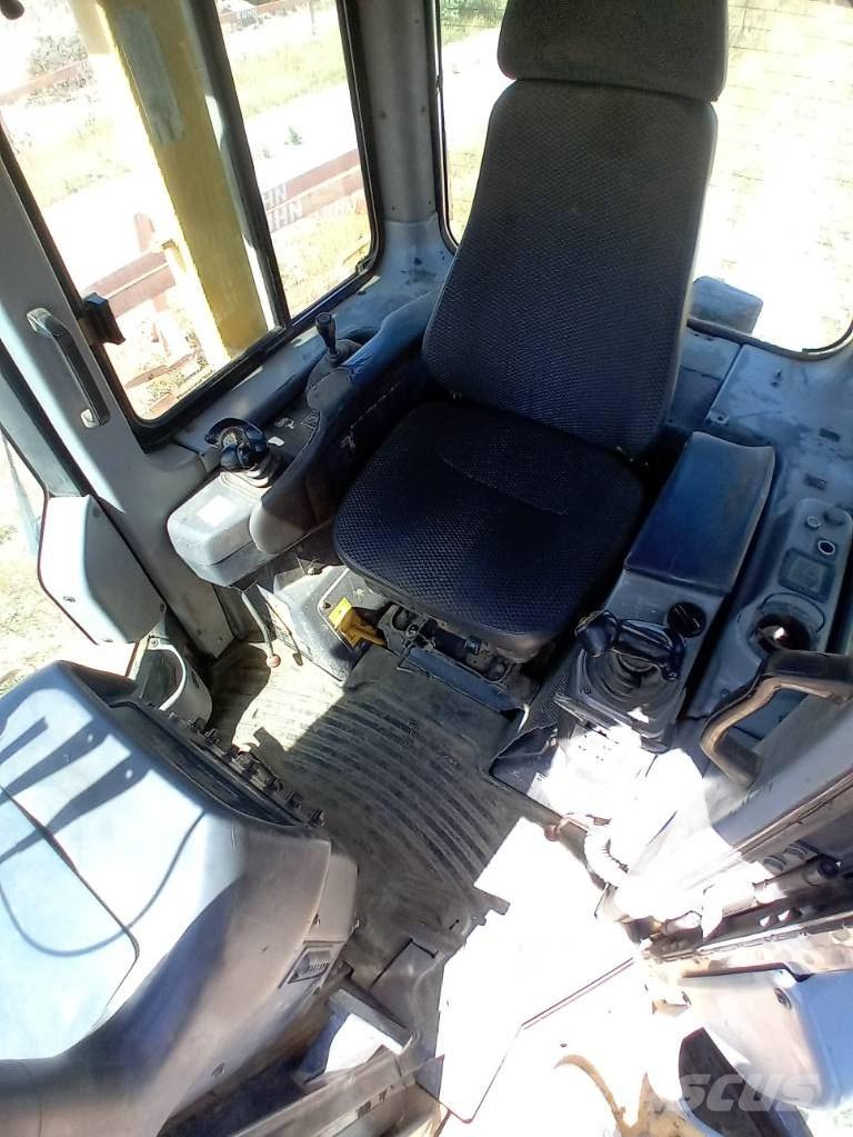 Komatsu D 61 EX-15 Bandschaktare