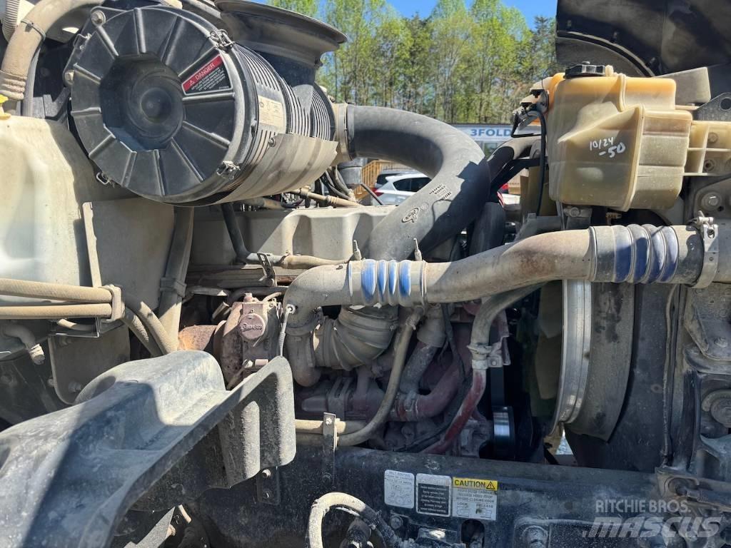 Mack GU713 Tippbilar