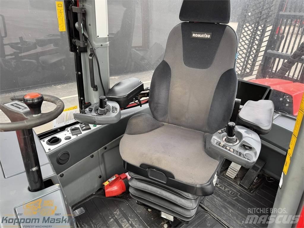 Komatsu 875 Skotare