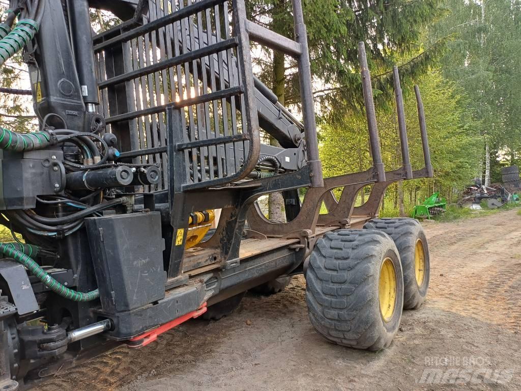 John Deere 1010E Skotare
