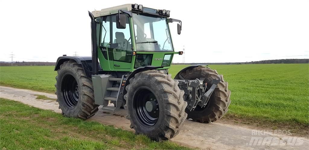 Fendt Xylon 520 Traktorer