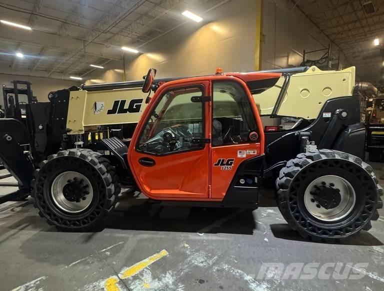 JLG 1255 Teleskoplastare