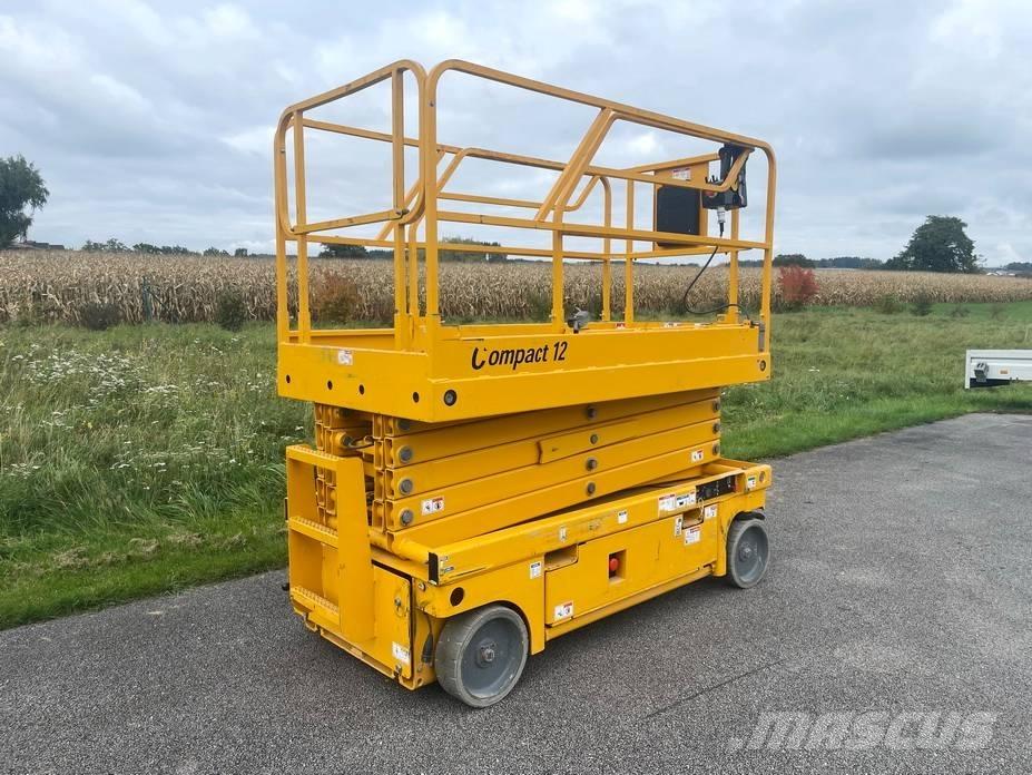 Haulotte Compact 12 Saxliftar