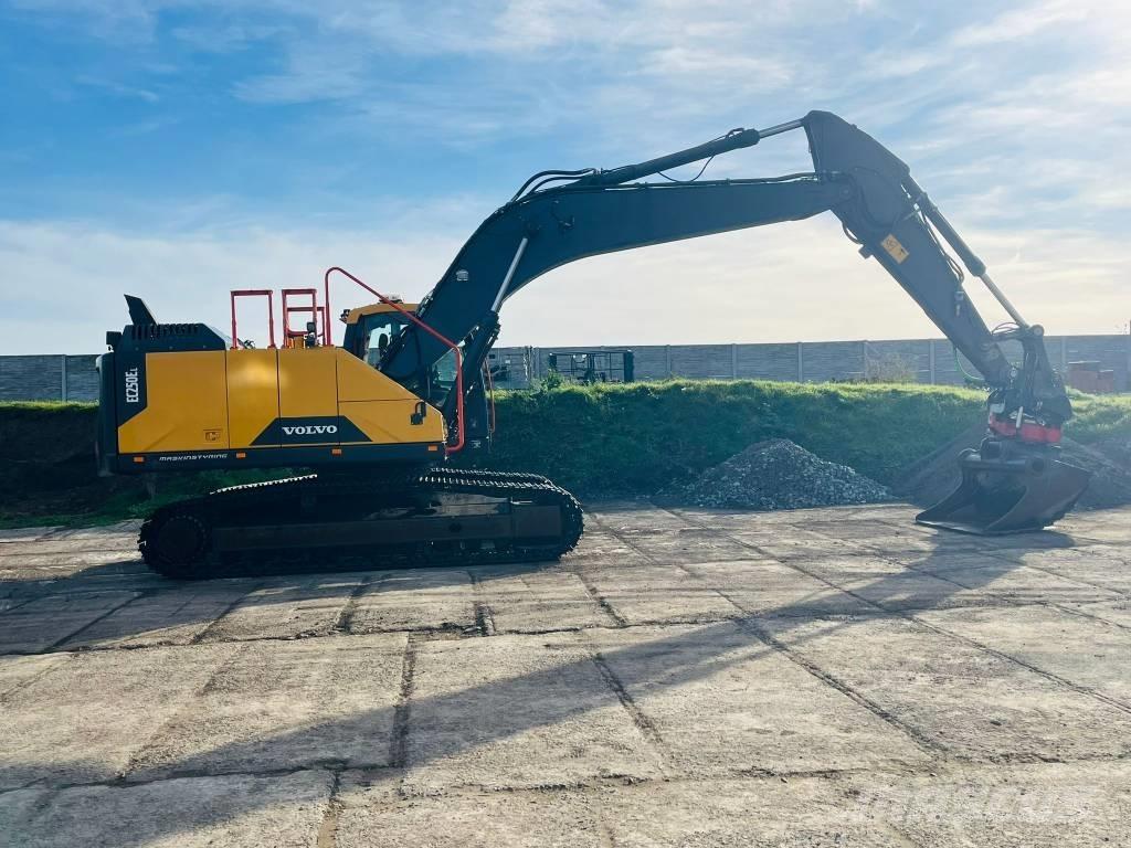 Volvo EC 250 EL Bandgrävare